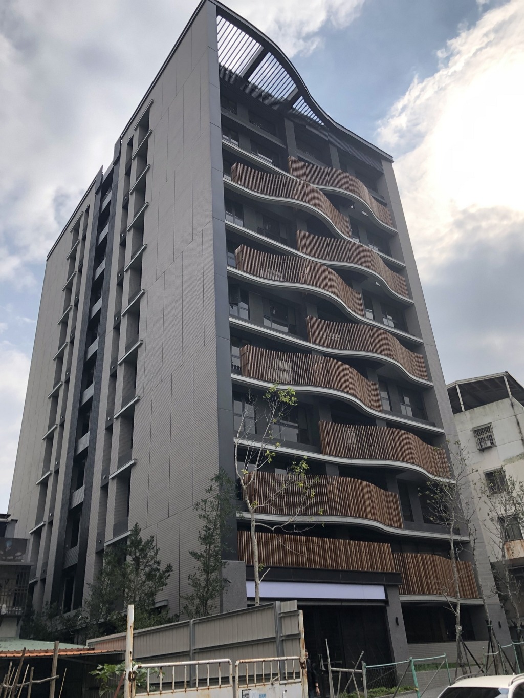 簡易都更第五案(土城)完工圖