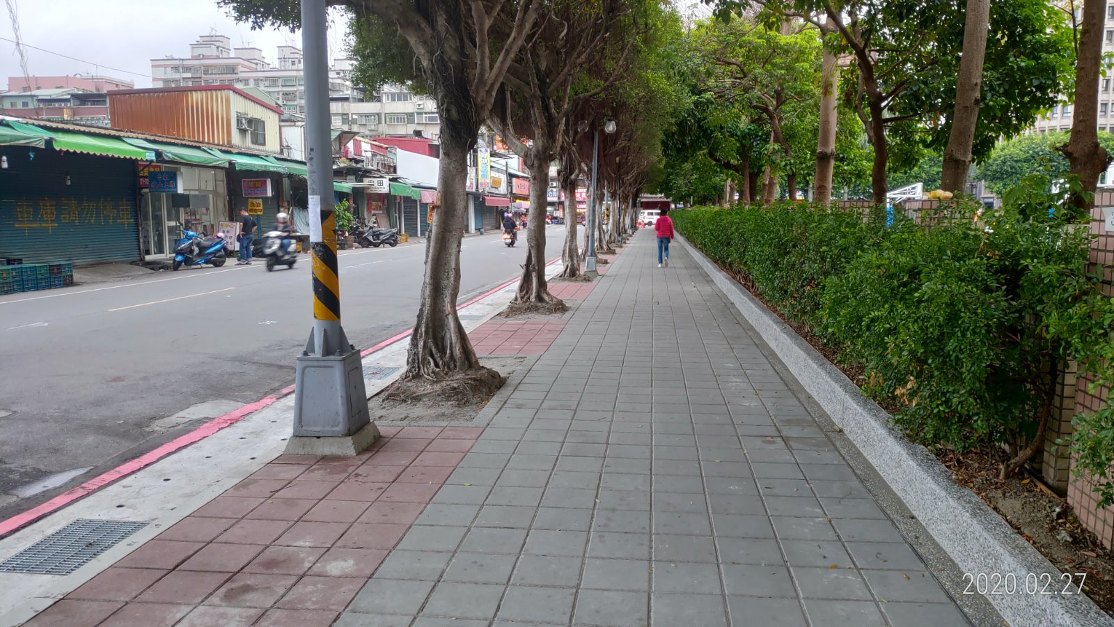 三重區重陽國小周邊人行道改善後照片