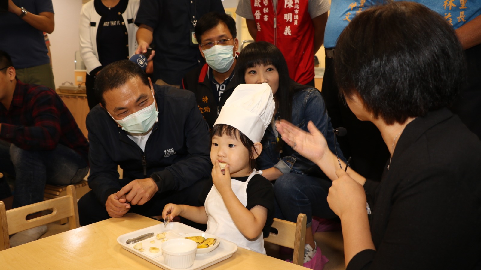 五權公托中心採用蒙特梭利教學,鼓勵幼兒自由探索發展