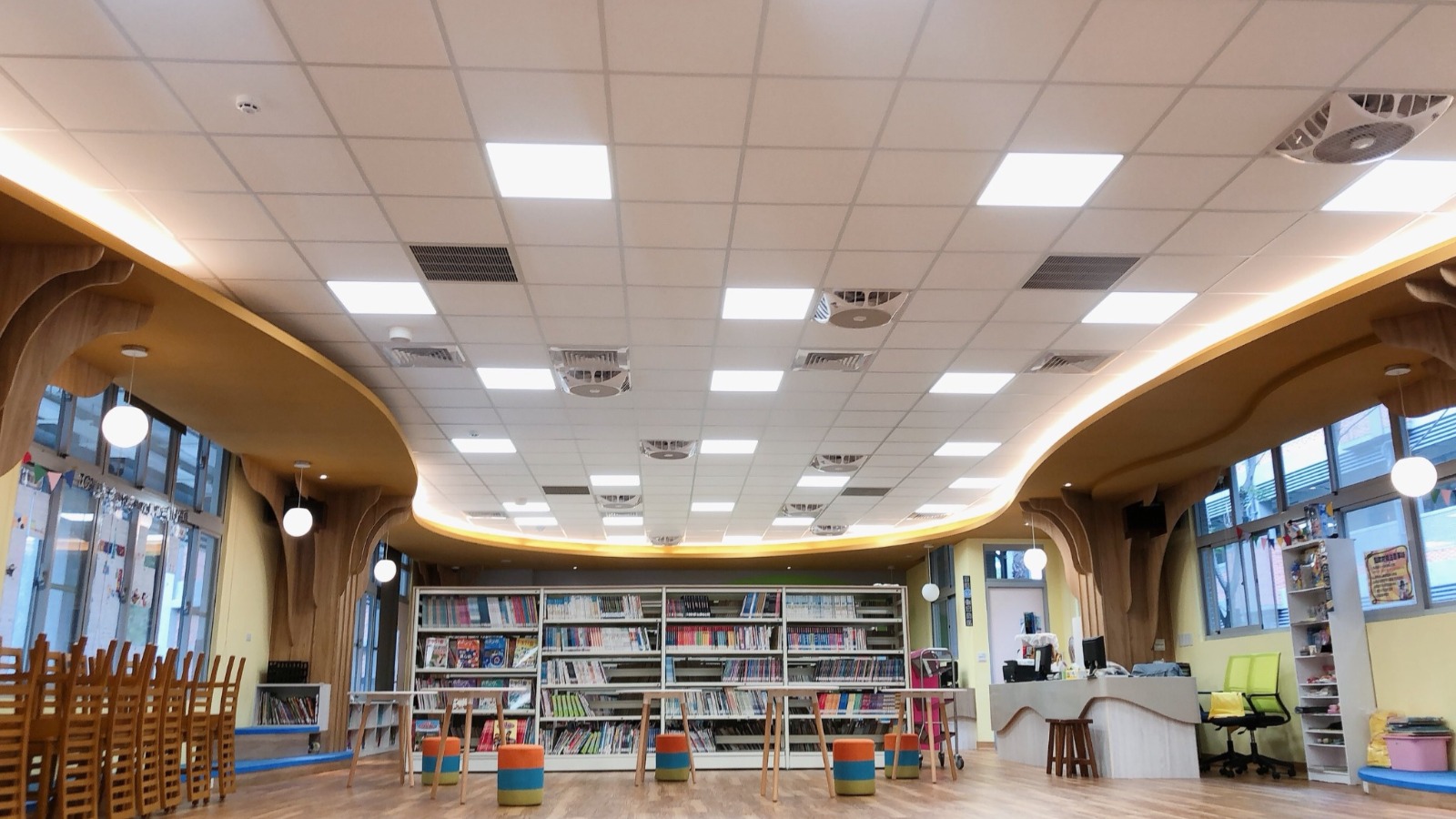 新建校舍生態圖書館