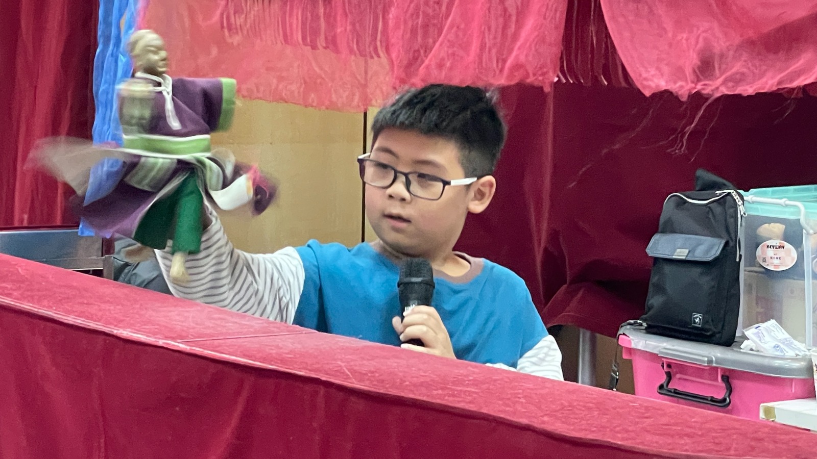 中山國小-「掌中乾坤」讓每位孩子除了接觸傳統表演藝術之外都有上台演出的機會