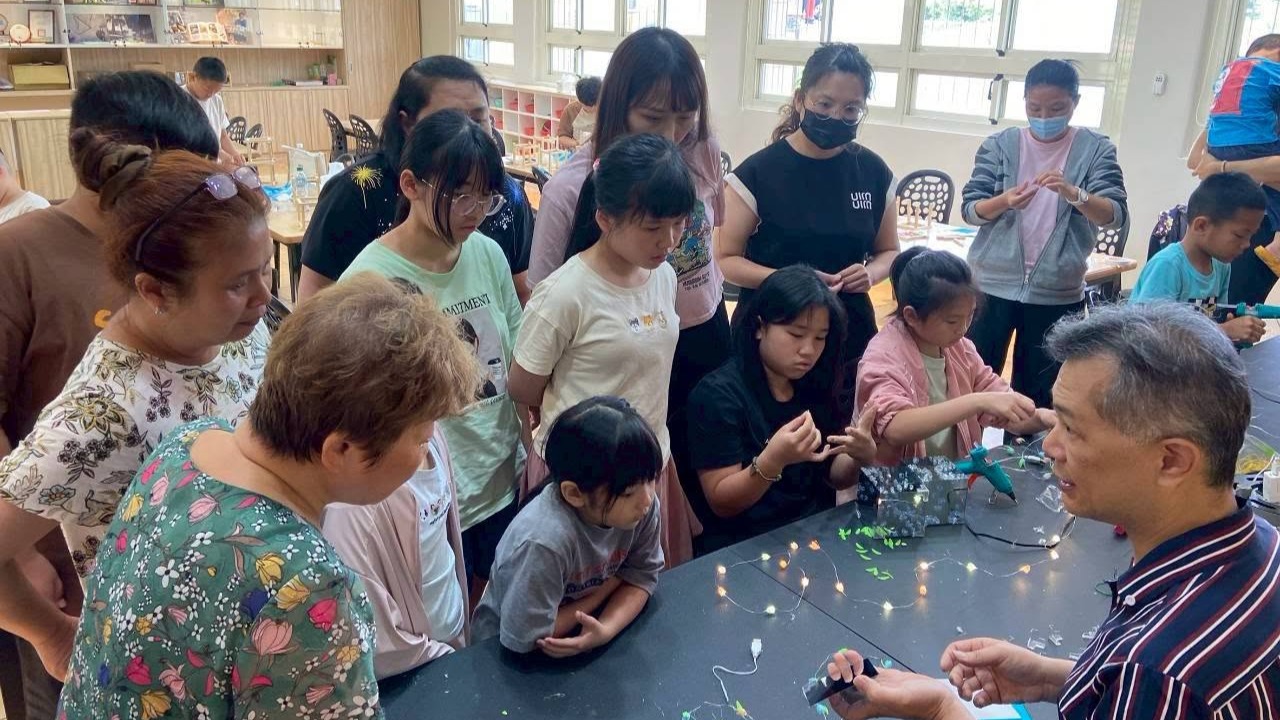 在教師引導下，透過問題導向與實作，培養科學探究與工程思維